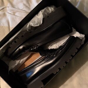 G.H. Bass Whitney Super Lug - Used (worn once), LIKE NEW WITH TAGS AND BOX